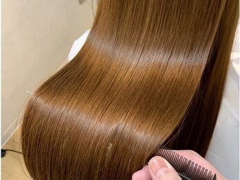 トゥーリ(tuuli)の写真/髪のお悩みに合わせた髪質改善トリートメントをご用意◎パサつきやダメージを本格ケアし,潤いのある美髪へ.