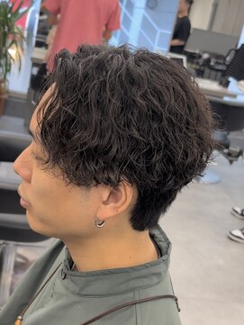 オーバルバイアピッシュ(OVARL by apish) 縦落ちスパイラルパーマ波巻きツイスパツイストメンズパーマ