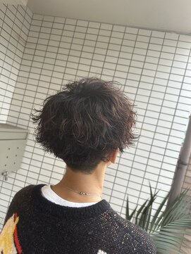 スウェル 船橋店(Swell) ダークアッシュ/アッシュブラック/カルマパーマ/ベリーショート3