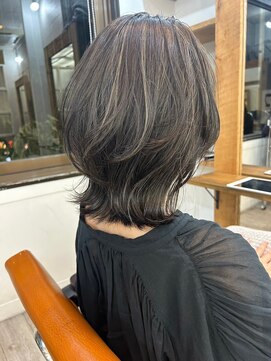 ナンバー アンフィール 渋谷(N° anfeel) 丸型卵形四角逆三角切りっぱなしボブエアリーロング美髪ブラウン