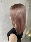 ピンクベージュ