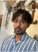 スーツにも似合う大人ツイストパーマ