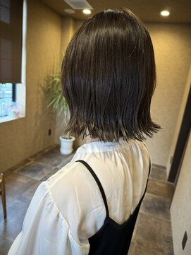 イロハ(iroh) 外はねスタイル/秋カラー/頭浸浴