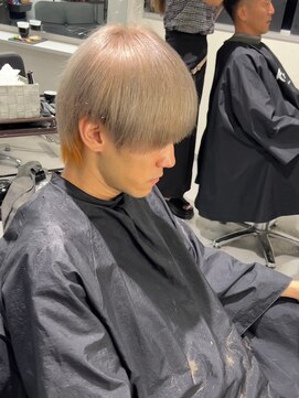 メンズサロン キング 梅田店(Men’s salon K!ng) 波巻きツイストスパイラルパーマ/フェザーパーマ/眉毛/メンズ