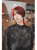 ミューズ バイ ケンジ(MUSE by KENJE) ウルフカットハイライトレッドセクションカラーローライト