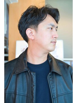 ビュートリアム 鎌倉小町(BEAUTRIUM) 30代40代大人の色気×浅め刈り上げニュアンスパーマ[渡沼一喜]