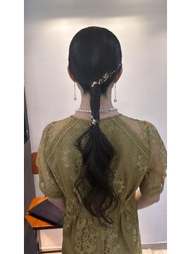 グラフ 日本橋(GRAFF) タイト編み下ろしヘア