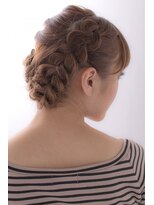 《K-two栄・矢場町》結婚式、二次会にかわいいヘアアレンジ♪