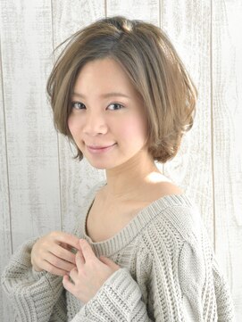 クラルス(Clarus) 髪をかきあげても、耳にかけてもキマるスタイル♪【中山】