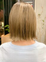 テトヘアー(teto hair) 切りっぱなしボブ、外はねボブ、グラデーションカラー