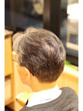 ヘアーモードキクチ 日本橋三越前店 センターパート