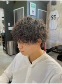 細めツイストパーマウルフ