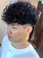 ウェイビーエフティフィフス 横浜西口(WAVEY ft.fifth) スペインカールラルフカールフェードカットメンズ外国人風パーマ