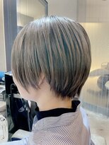 グラム バイ レイエレガンス(glam by REIELEGANCE)&nbsp;グレージュ/ショートカット/ブリーチ