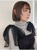 ショートボブ丸みカール前髪サイドバング