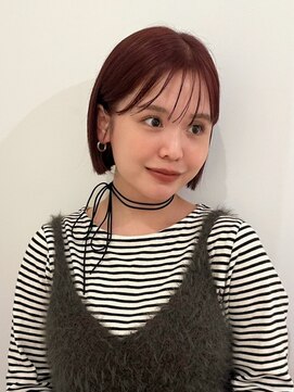 ローネス(LONESS) ぷつっとボブ　切りっぱなしボブ　ミニボブ　暖色　耳かけボブ