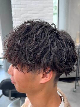 オーバル ジングウマエ(OVARL jingumae) ラウンドマッシュ×ルーズ縦落ち