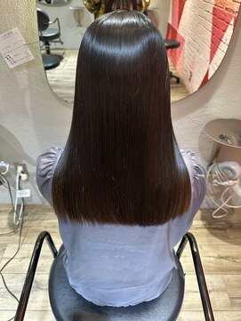 ロロネー 天満(Lolonois) 艶髪髪質改善ストレート