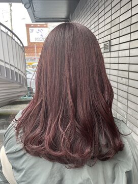 レンネ(Renee) 色気セミロング×ガーリーピンク