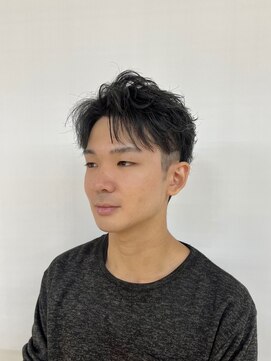 クオリス 上板橋店(QUALIS) 黒髪フェザーパーマ◎20代30代爽やかセンターパート