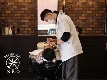 バーバーショップ ネオ セカンド(BARBERSHOP NEO2nd)の写真/【今や男の新常識！】眉カット・シェービングはプロに任せる。メンズの身嗜みはメンズ専門店で［22時迄］