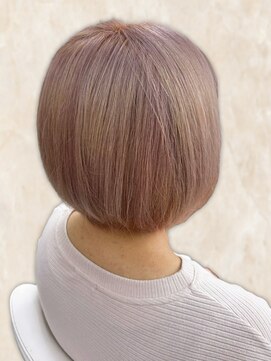 ヘアーサロン ティアレ(hair salon Tiare) 大人可愛いシャンパンベージュ小顔マッシュショートボブ20代30代