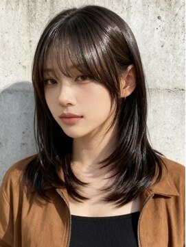 レイヤーカット H 大阪梅田 女性専用サロン 韓国レイヤーカット  グレージュショート裾カラーベリーショートラベンダーグレージュ