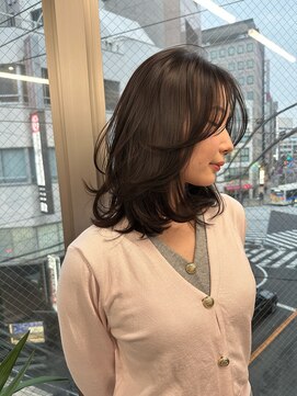レイヤーカット/横浜/ミディアムレイヤー/バタフライカット