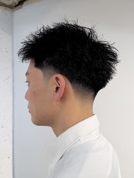 クオンヒール 淀屋橋店(QUON HEAL) スパイキー/ベリーショート/ショート/テーパーフェード△