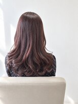 モザミ(MOZAMI)&nbsp;縮毛矯正履歴を活かす艶感レイヤーコテ巻きミディスタイル