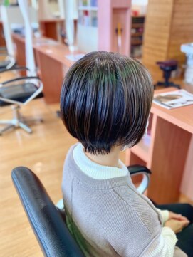 ブス 土岐店(BUSU) 前下がりショート