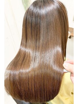 イルヘアーデザイン(ill) 最高級グローバルミルボントリートメント＋超音波アイロン