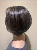 コントラストハイライト×ナチュラルショートボブ