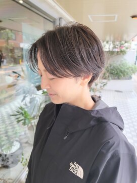 アムリタ 三鷹(AMRITA) ハンサムショート×前髪なし