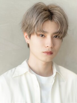 メゾンバイハバナ(maison by HAVANA) メンズ波巻きセンターパートハイライトツーブロックマッシュ