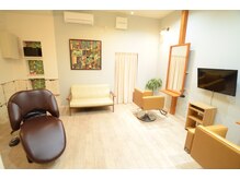 ラヴァダブ(RUB A DUB)の雰囲気（個室は家族でご利用も多く、キッズデイ開催の日は保育士がいます）