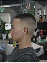 ツークツワンク バーバー 新宿(ZUG2WANG BARBER)&nbsp;Buzz Fade