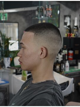 ツークツワンク バーバー 新宿(ZUG2WANG BARBER) Buzz Fade