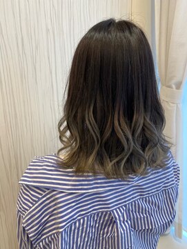 ビスイル 秋葉原店(Vis ill) オンブレグレージュオリーブベージュミディ大人美人