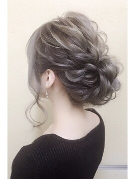 ヘアーデザイン ディードット ウル(D. ulu) ふんわり編み込みヘアセット