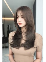 レス(Les.)&nbsp;ミディアムレイヤーバタフライカットハッシュカットダークグレー