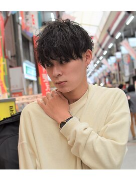 メンズフィール 南森町(MENS FEEL) ソフトツイスト★コンマバングセンターパートツーブロック