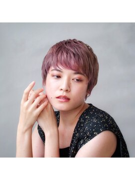 トリッカアヴェダ(tricca AVEDA) スッキリ小顔ショートレイヤー