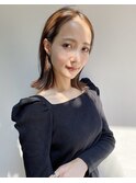 毛先厚めの外ハネロブ