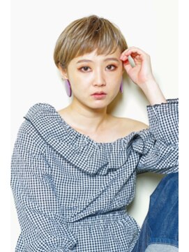 スピガ(SPIGA) オン眉×ハイトーン×マッシュショート