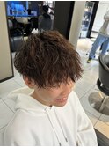 ツイストスパイラルパーマ　刈り上げマッシュ波巻きウルフ韓国