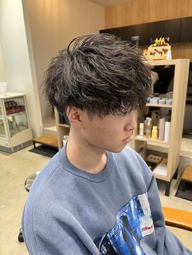 ガーデン オオタカノモリ(garden otakanomori) メンズシンプル髪型/ツーブロック/ツイストスパイラルパーマ