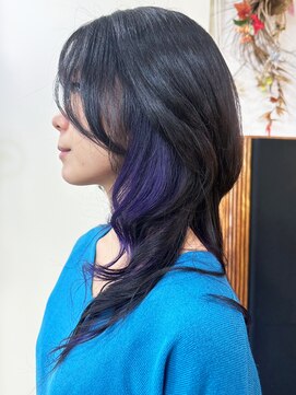 アルファ インタラクティブ エム フラワー(ALUFA interactive.M Flower) 20代30代40代大人可愛いインナーカラーパープル立体感ロング