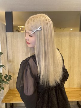 アール バイ ニーナ(R by NINA) 【R Saya】ホワイトベージュ