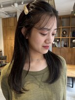 ルーム 烏丸(Room)&nbsp;暗髪ストレートスタイル